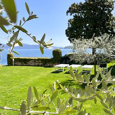 Luxury Lakeside Apartment Right On The Water Salò Exterior foto